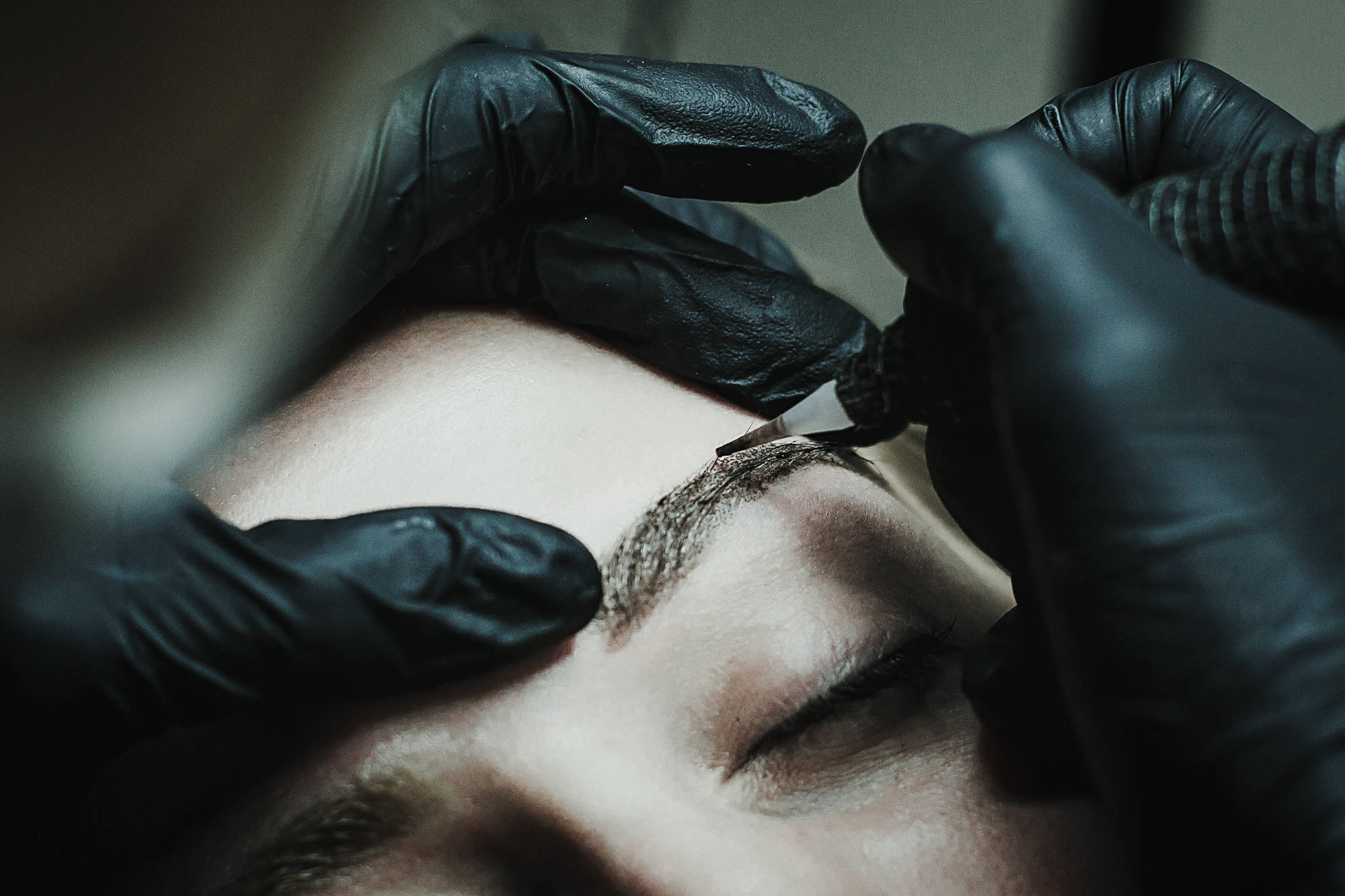 Permanent makeup av bryn